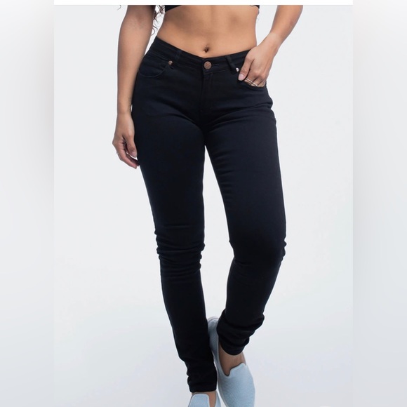 BARBELL Denim - BARBELL, women’s, NWT. Athletic Chino Jeans. Size 27. Black